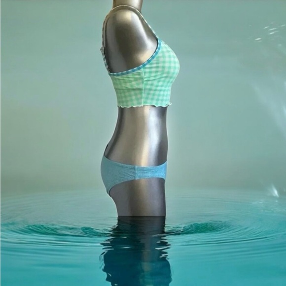 🆕Women’s | Bikini  Crop Top - Picture 8 of 16